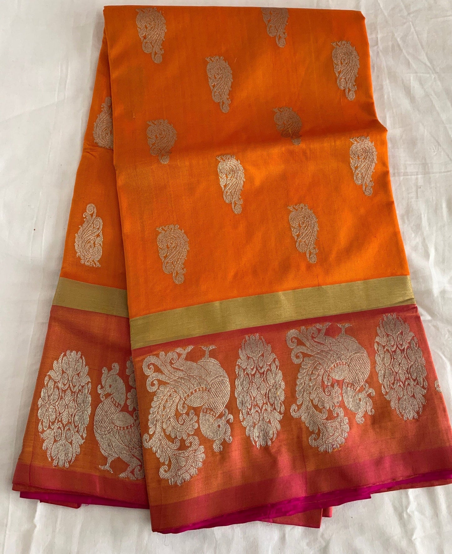 Orange, Magenta handloom Pure Venkatagiri saree with Peacock Motifs| Blouse Fabric | Ethnic Wear | Designer Wear | SumasEthnicWear